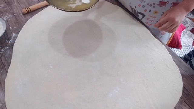 Готовим слоёное лепёшки 😋🤤/очень хрустящие и вкусные