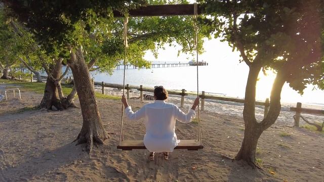 New Caledonia - Over The Water Bungalow (Episode 2) смотреть онлайн