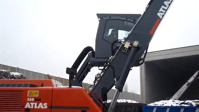 Перегружатель погрузчик гидравлический ATLAS 350MH смотреть онлайн