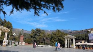 Ялта. Март. От площади Советской до набережной. Море. Кофе Точка. 01.03.25. Крым. Crimea. Yalta.