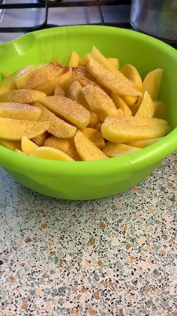 Запеченная курочка с картошкой #азазелло #рецепт #легко #еда #быстро #вкусно #простыерецепты #куриц