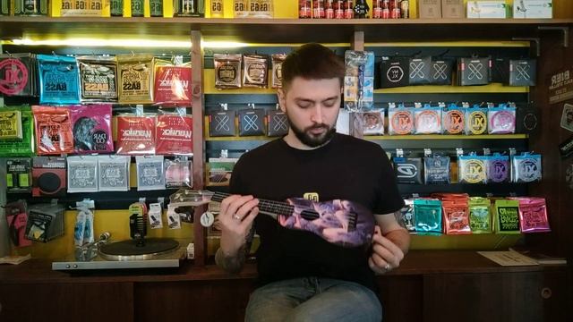 Обзор укулеле сопрано Flight TUS 40 GRAFFITI | SKIFMUSIC.RU смотреть онлайн