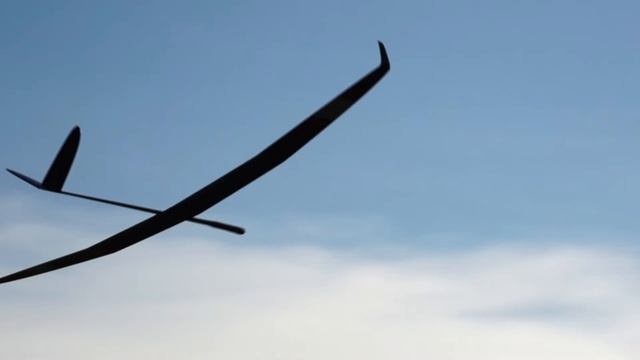 First flights of the brandnew Cobra F5J from aer-o-tec смотреть онлайн