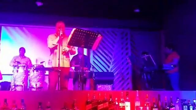 Club salsa en el TRUMP HOTEL смотреть онлайн