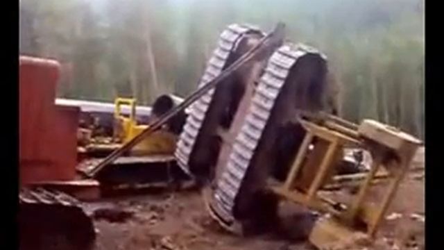 Юмор. Смешное видео. Приколы.на тракторе. смотреть онлайн