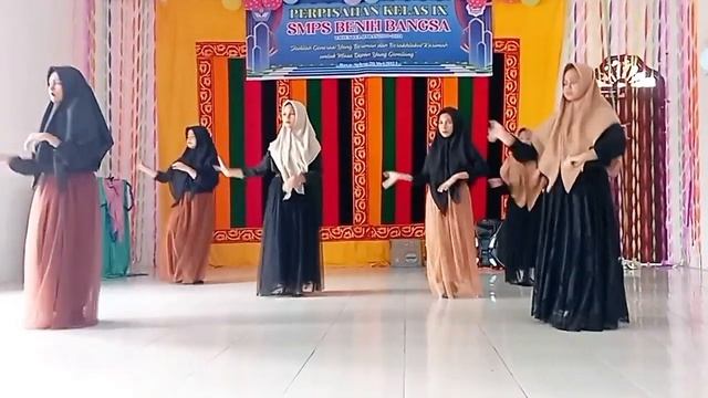 Persembahan tari Zapin Melayu dari Sanggar tari Cut Nyak Dhien SMPS Benih Bangsa смотреть онлайн