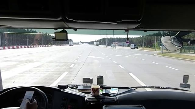 День Второй 2-я каденция. Дальнобой в ЕС смотреть онлайн
