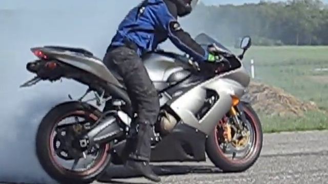 Gumovanie, burnout motorcycle, Ninja zx-6r 2005 смотреть онлайн