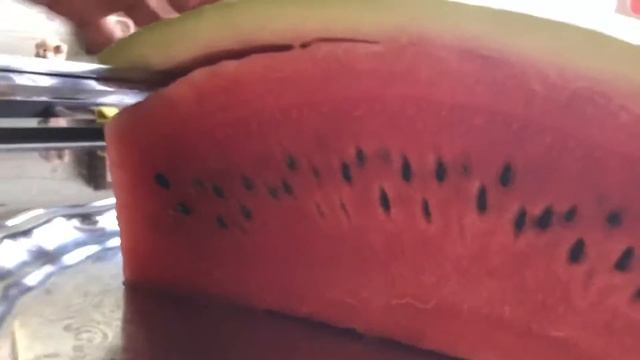 Как нарезать арбуз смотреть онлайн