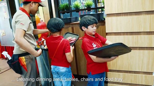Jollibee Mini Managers -  Day 3 @ Sharjah City Centre - Our Little Sophia's Fun Fun Activities