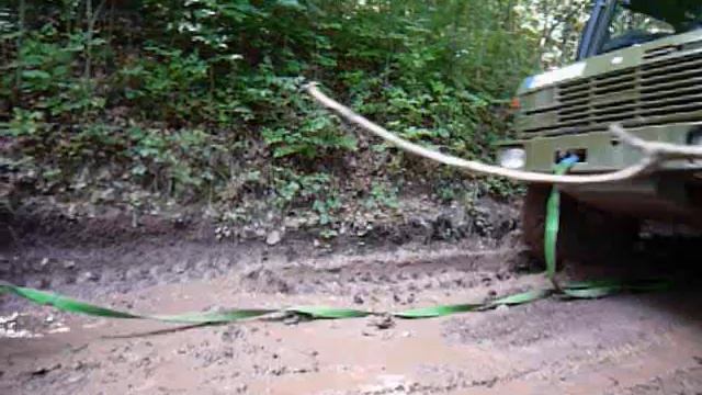 Mitsubishi Pajero Bergung.WMV смотреть онлайн