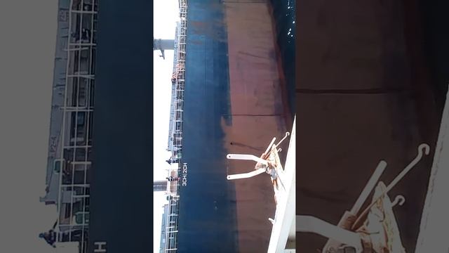Shipside Loading ,,69 Position LCT And Foreign Vessel..ship Maneuvering