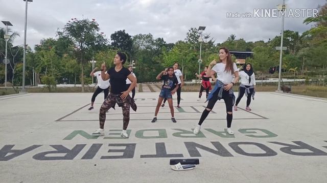 AFIEQ SHAZWAN - Lelaki Di Telefon | Zumba® Choreo | By Zin Eka смотреть онлайн