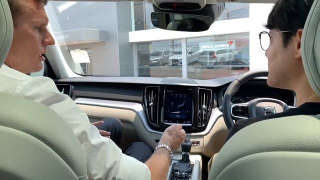 [Eng] Volvo XC60 Momentum Full option 2020 볼보 Xc60 MY20 모멘텀 풀옵션 안전 기능 훑어보기 смотреть онлайн
