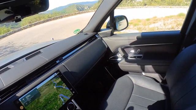 Essai du nouveau Range Rover V8 First Edition. Un SUV comme les allemands ne savent pas en faire. смотреть онлайн