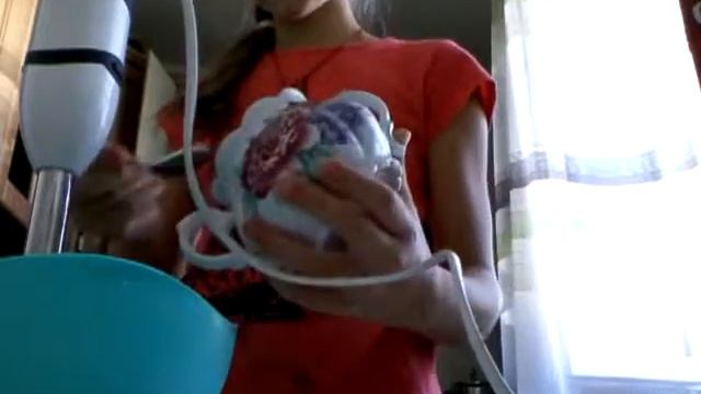 Делаем апельсиновое мороженое с моей сестрой Таней 😃