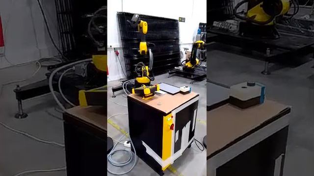 Тестирование новой партии роботов А12 на подвижность и вибрацию смотреть онлайн