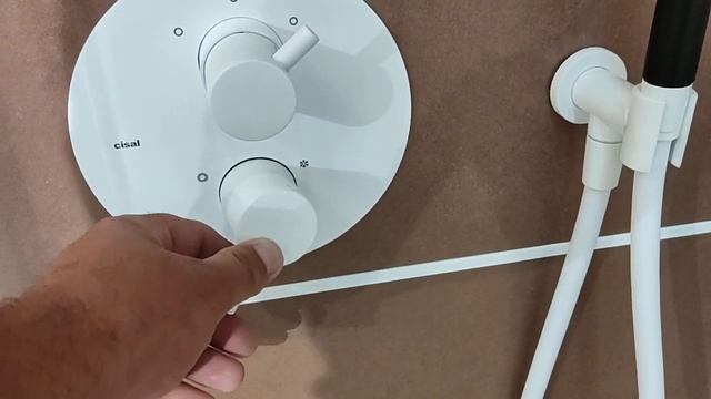 Найкращий білий змішувач для душової кабіни Cisal смотреть онлайн