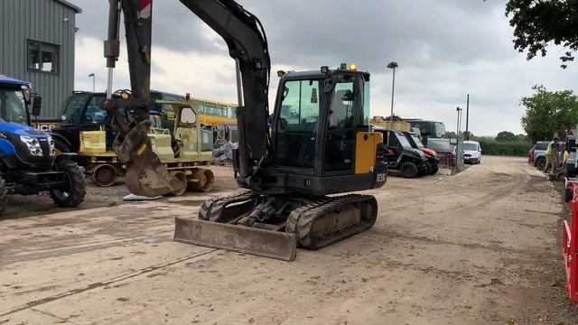 2016 Volvo EC55C 5.5 Tonne Excavator смотреть онлайн