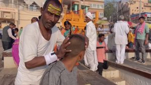 $2 Просто индийский уличный массаж от уличного парикмахера Chamunda Brothers Расслабляющий массаж