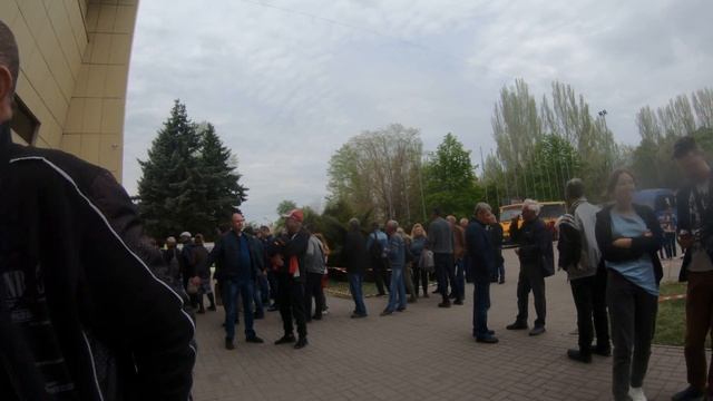 Запорожье очередь за Гуманитаркой 30.04.2022 смотреть онлайн
