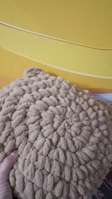 Обвязала подушку #медведь#подушка#подушкаизализепуффи#ализепуффи#вяжу#вяжусама#экомама