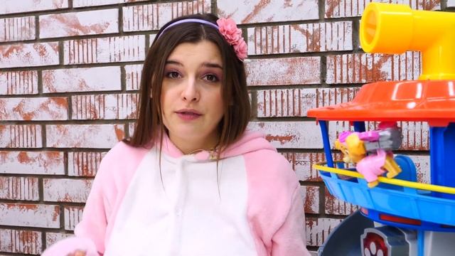 Щенячий Патруль и надувная Акула спасают МОРЕ - Полезное видео для детей про экологию! смотреть онлайн