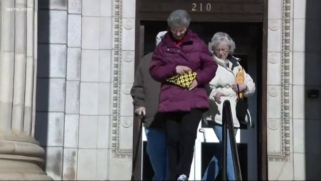 Adoptive parents of Erica Parsons face judge; one receives trial date смотреть онлайн