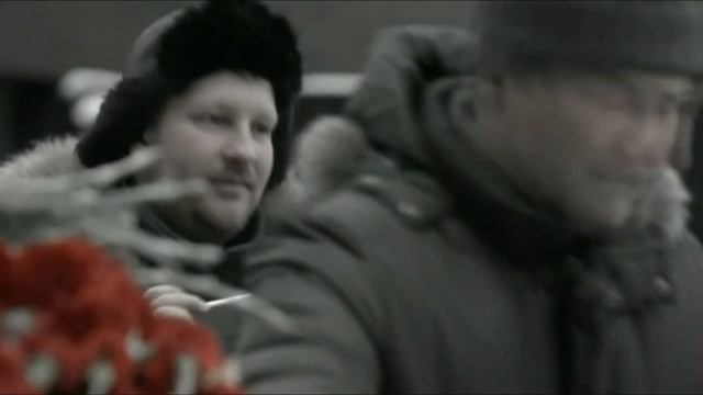 Они молятся могиле Сталина! смотреть онлайн