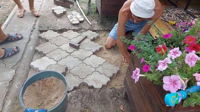 КУПИЛИ ДАЧУ урожай КАРТОШКИ вешаем ГАМАК блюдо на МАНГАЛЕ смотреть онлайн