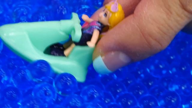 Распаковка Polly Pocket / Полли Покет. Куклы, Маша Капуки и волшебный медальон. Игрушки для девочек смотреть онлайн