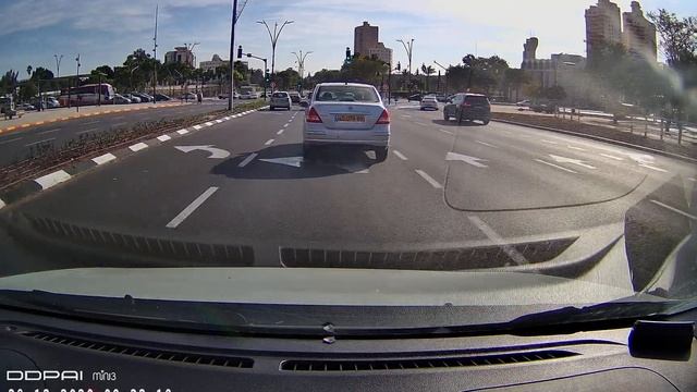 пидр. но с поворотником. смотреть онлайн