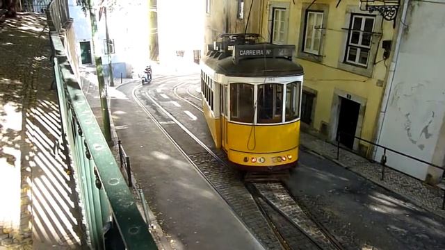 2010 11 04 TRAMWAY A LISBONNE.MTS смотреть онлайн