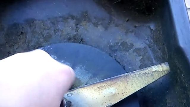 How To Do This?: Installing a blade spacer on a hover lawnmower смотреть онлайн