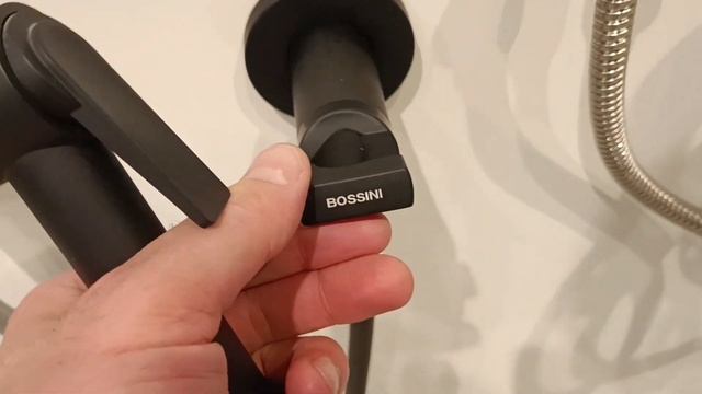 Bossini E34003B00073015 SINGLE LEVER MIXER SET, PALOMA-FLAT, CROMOLUX HOSE CM 125, MATT BLACK, BOX смотреть онлайн