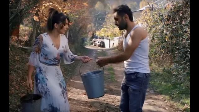 Sas Shakhparyan - Es inch hamov es (karaoke) смотреть онлайн