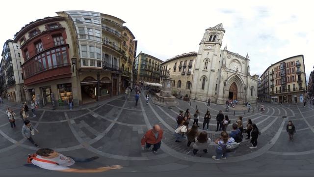 Bilbao Cathedral 360º смотреть онлайн