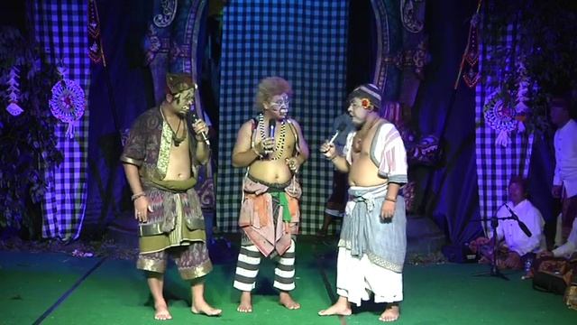 Calonarang Pura Dalem Agung Padangtegal Bagian 3 смотреть онлайн