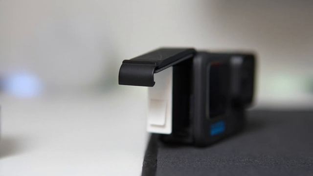 GoPro 11 MINI vs 11 Black! What's The Difference? смотреть онлайн