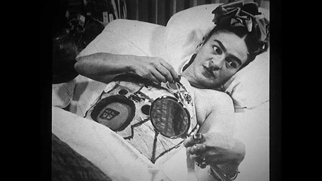 Frida Kahlo: Suffering, Death & the Love of Life | Documentary Clip смотреть онлайн