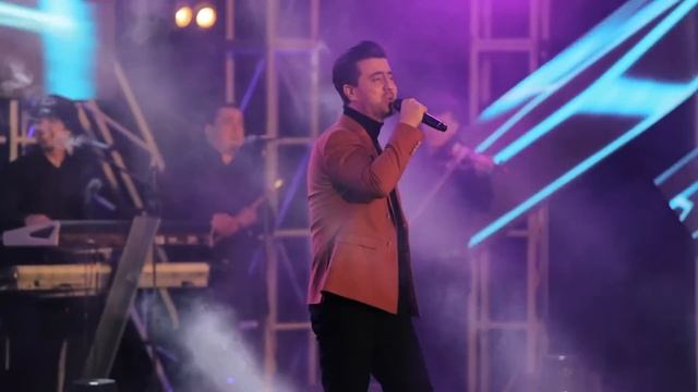 Valijon Azizov - Tika Tika ( Live Performance 2021 ) смотреть онлайн