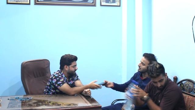 Breaking Friend's Mobile Prank | Pranks In Pakistan | Humanitarians смотреть онлайн