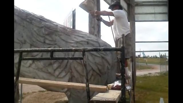 Teaching how to Hard coat the foam woolly mammoth sculpture смотреть онлайн