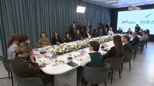Цивилева прочитала стихотворение бойца СВО на встрече с Путиным