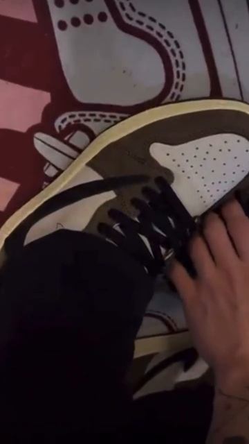 #shorts невероятные Travis Scott #short пиши в тг @DEFICIT1623 #nike #meme #jordan #travisscott