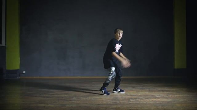 ПРОМОРОЛИК школы брейк-данса "Funky Art" смотреть онлайн
