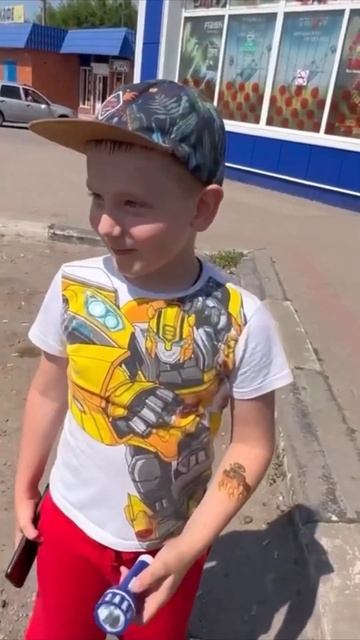 😂 когда забираешь ребенка от бабушки) #каникулы #бабушка #лето #отдых #деревня #прикол #юмор #шутка смотреть онлайн