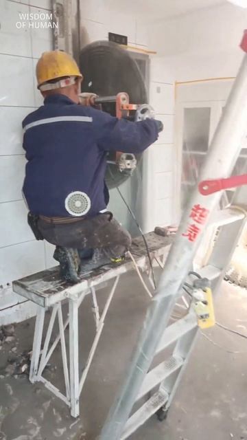 Concrete wall cutting, good machinery and tools to save time and effort смотреть онлайн