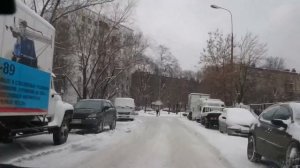 Учимся ездить по снегу в городе