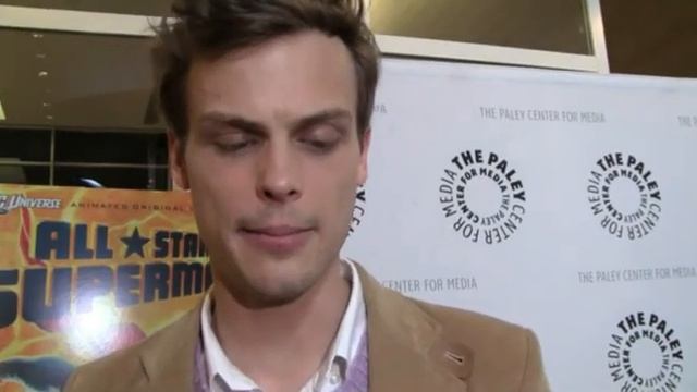 Superman Homepage interviews Matthew Gray Gubler: LA premiere / All-Star Superman (by RENNIE COWAN) смотреть онлайн
